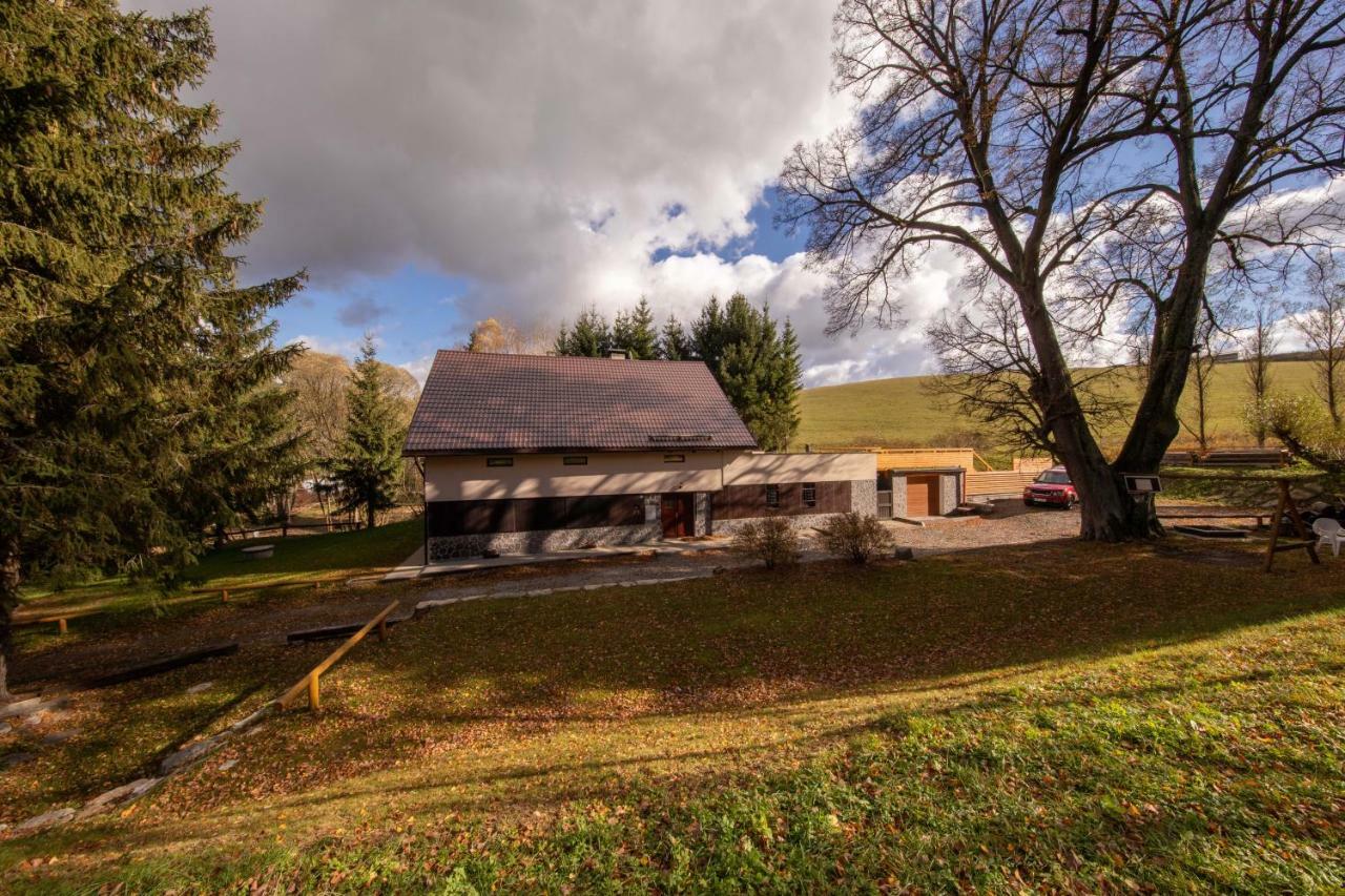 Apartmány Chalupa Pod lípou Staré Město Exterior foto