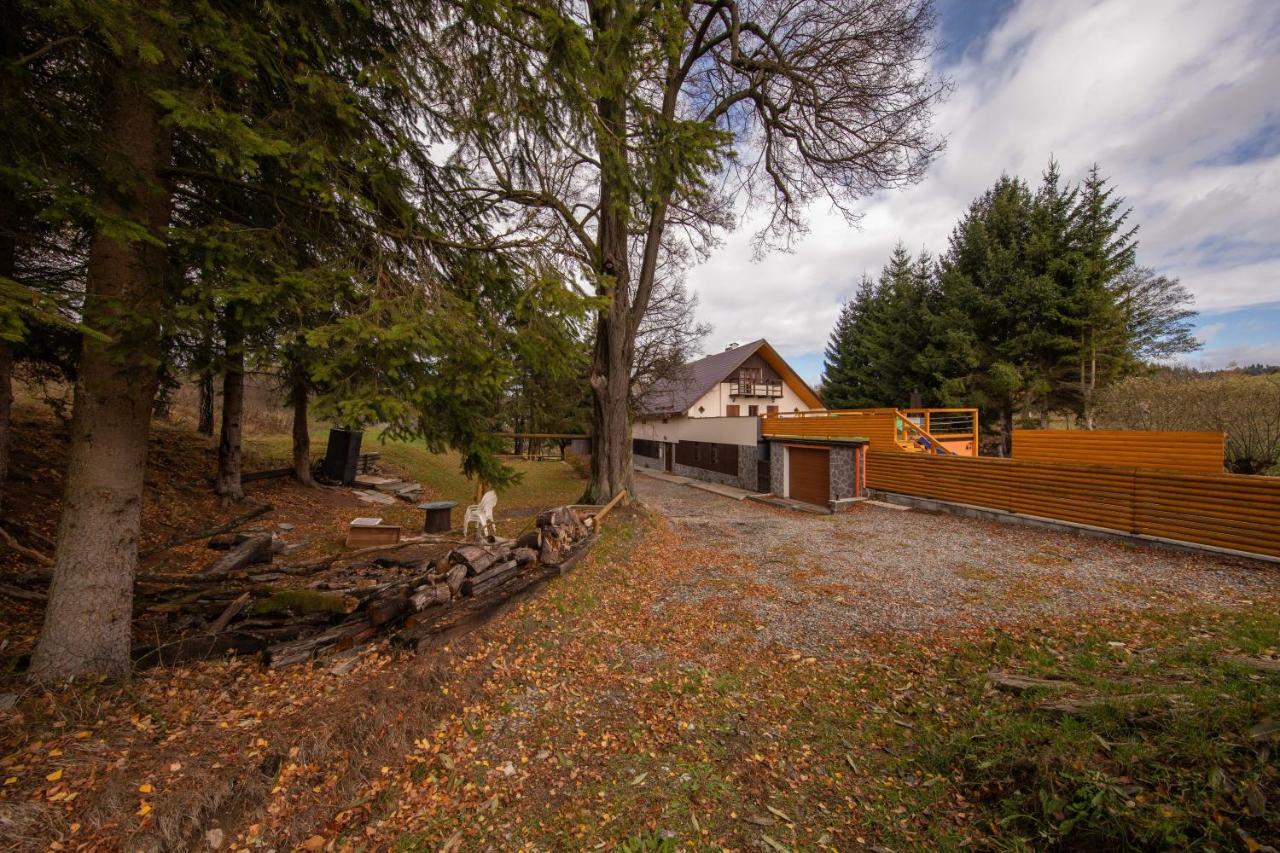 Apartmány Chalupa Pod lípou Staré Město Exterior foto
